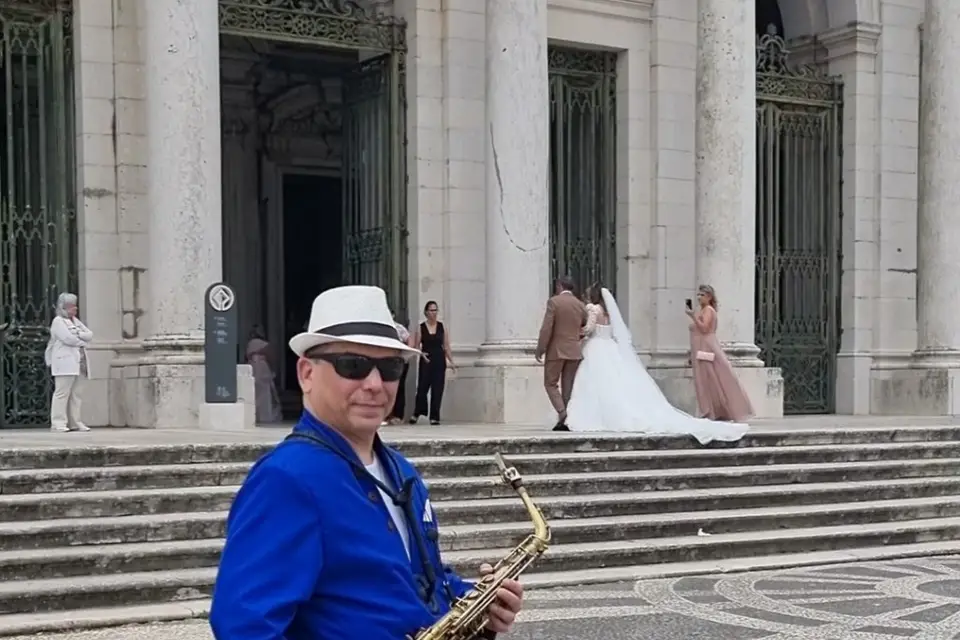 file-1692105036229_6_118232-169210503912196